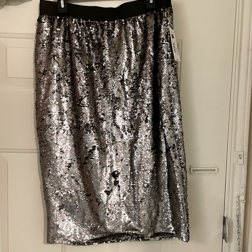 Worthington pewter sequin skirt with split and elastic waist